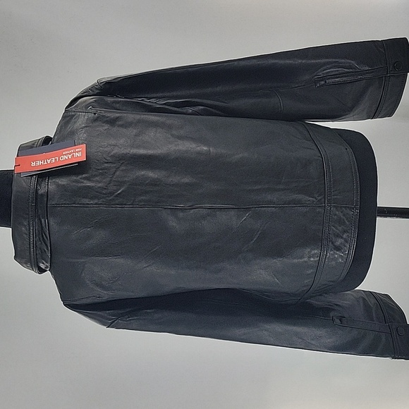 Women's Black Leather Jacket - Picture 13 of 16